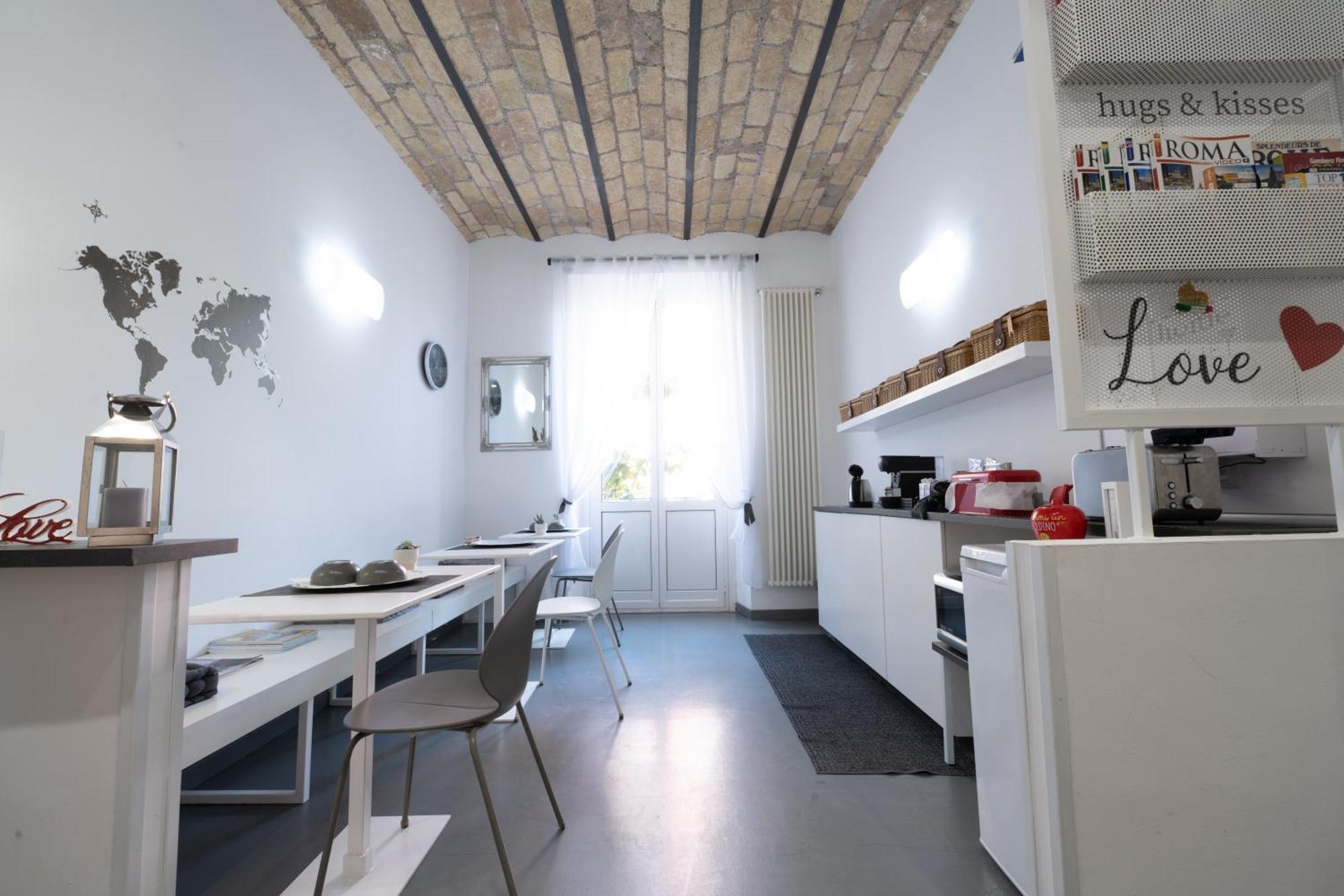 Urbe Colosseo Couette-café Rome