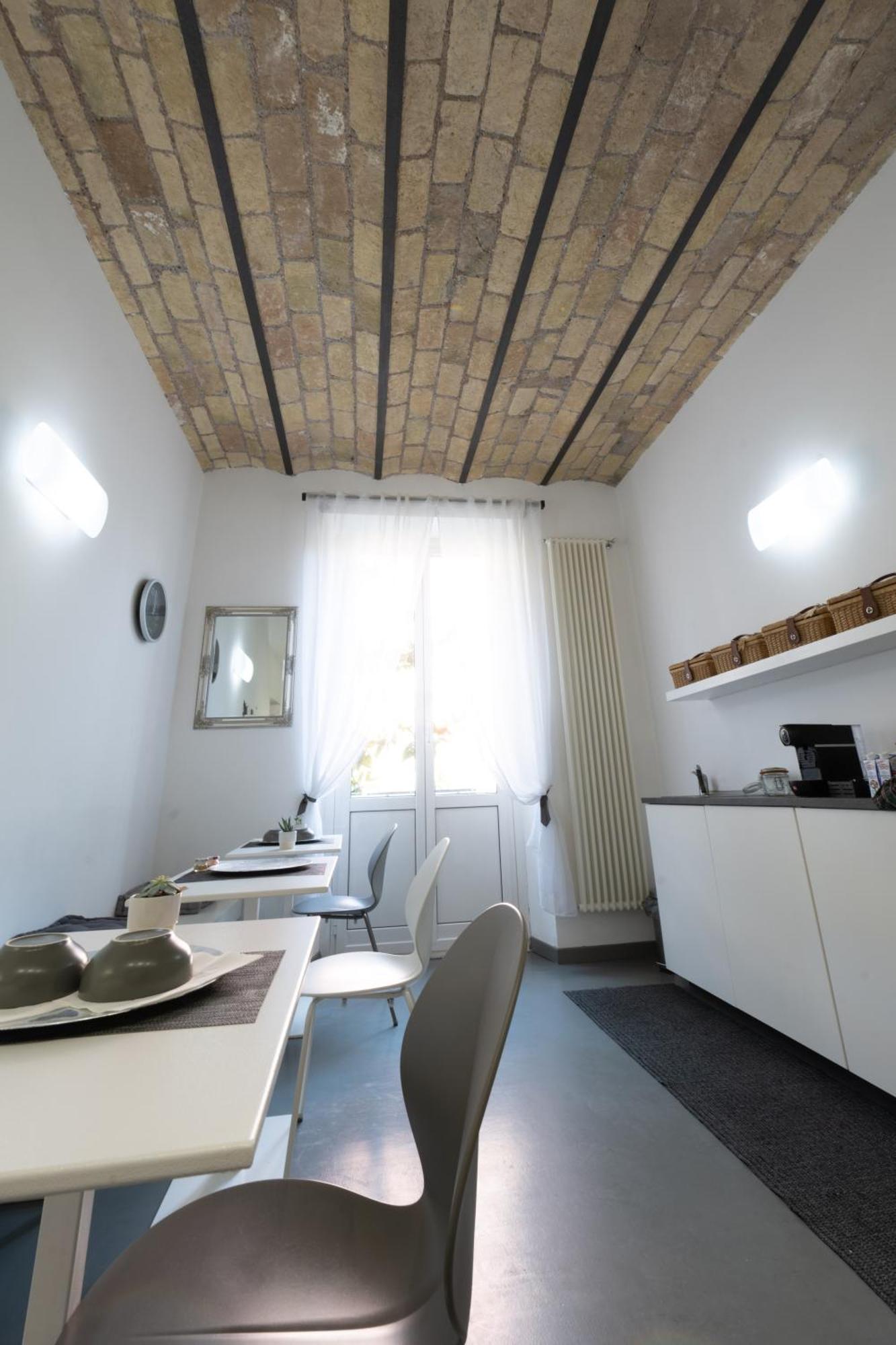 Urbe Colosseo Couette-café 2*