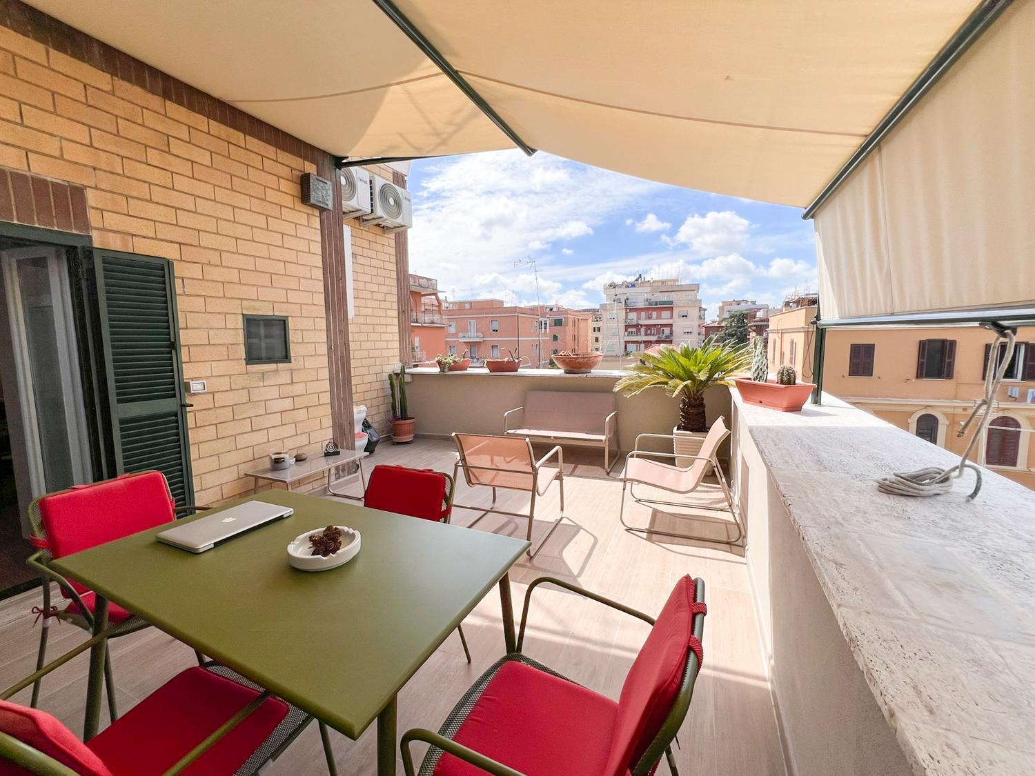 Apartment Attico Urbano Terrazza Su Metro A Cornelia