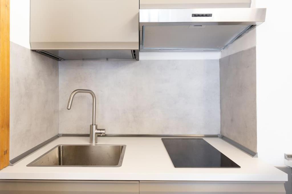 Appartement Historic Domus -100 Mt From The Colosseum And 1 Min Metro Rome