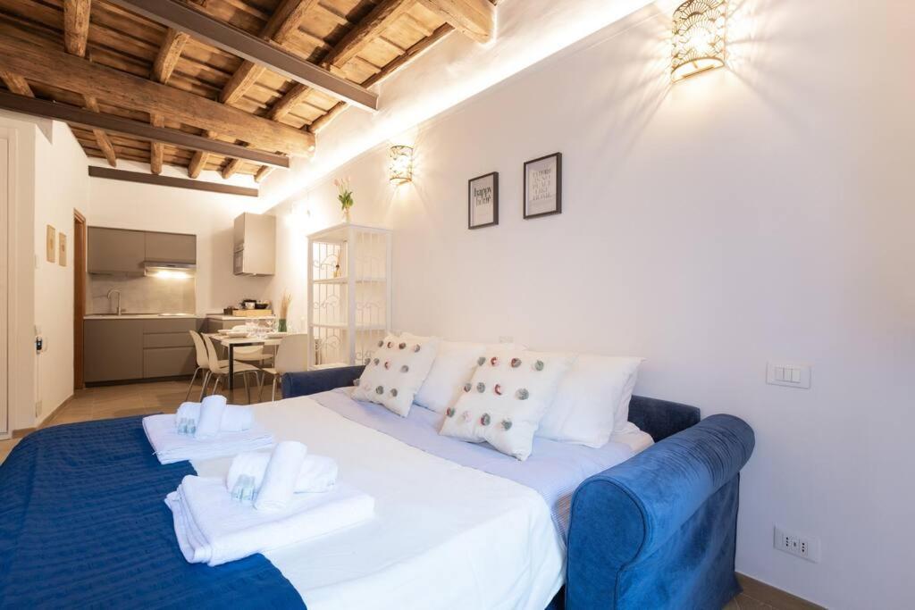 Appartement Historic Domus -100 Mt From The Colosseum And 1 Min Metro Rome