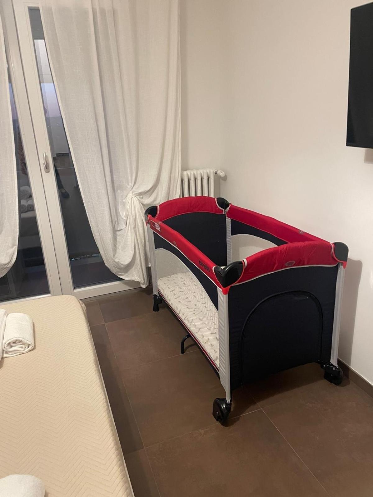 Stepahouse Zona San Paolo Elegante Bilocale A 2 Minuti Dalla Metro B Rome