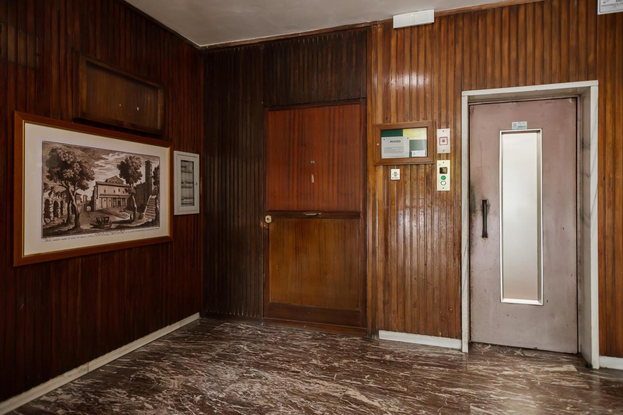 Stepahouse Zona San Paolo Elegante Bilocale A 2 Minuti Dalla Metro B Apartment