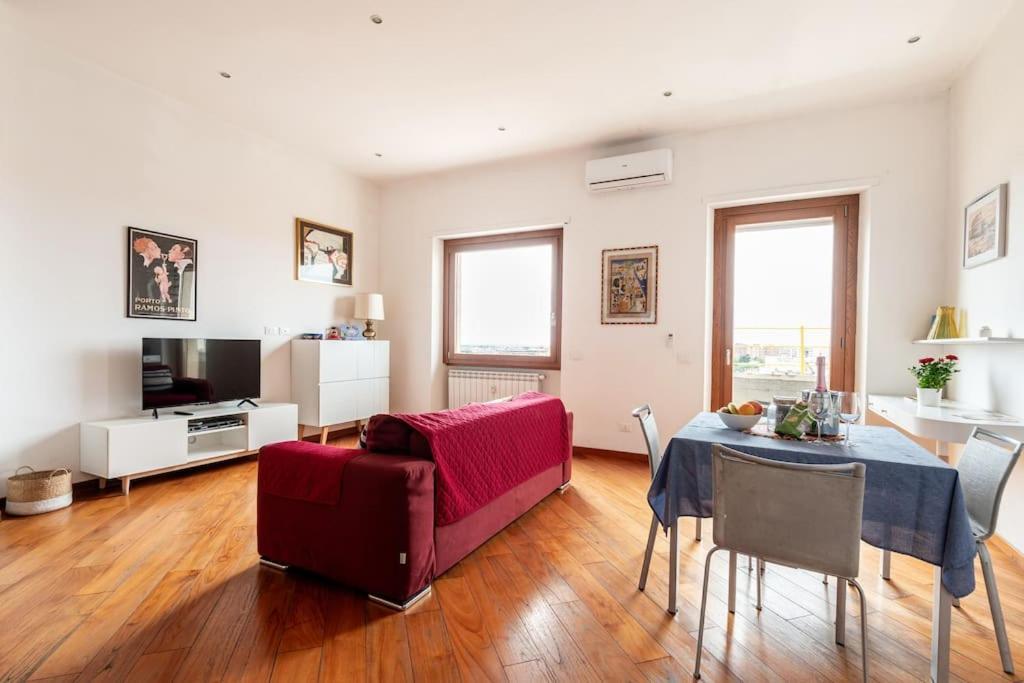 Apartment Re Di Rome