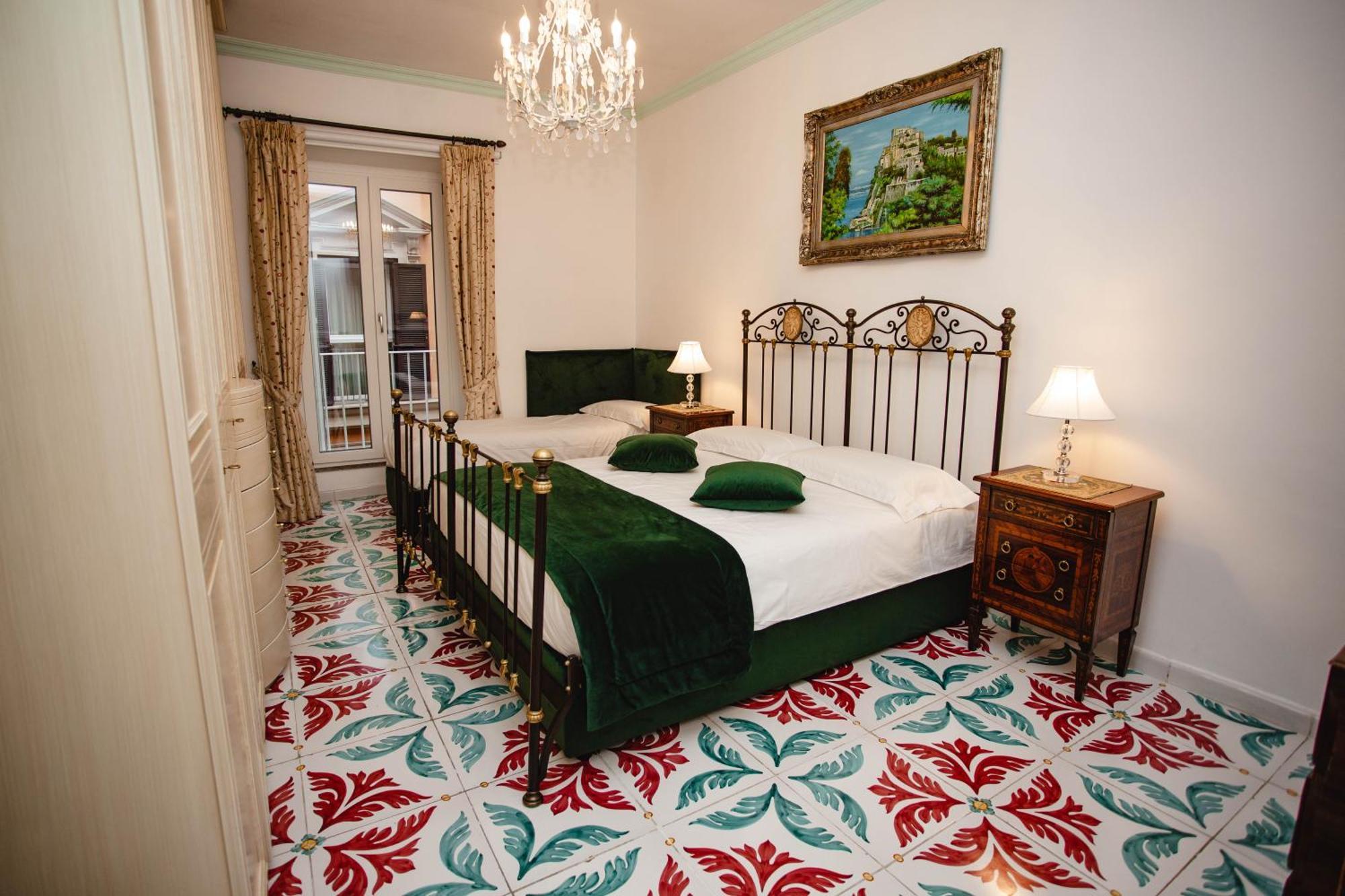 Delfini Trevi House