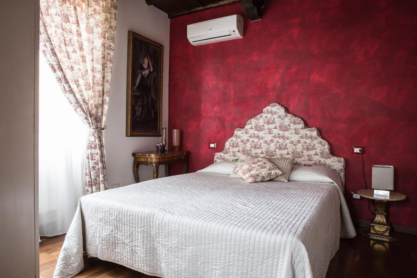 Crispi Deluxe 2 Bedroom Apartment *
