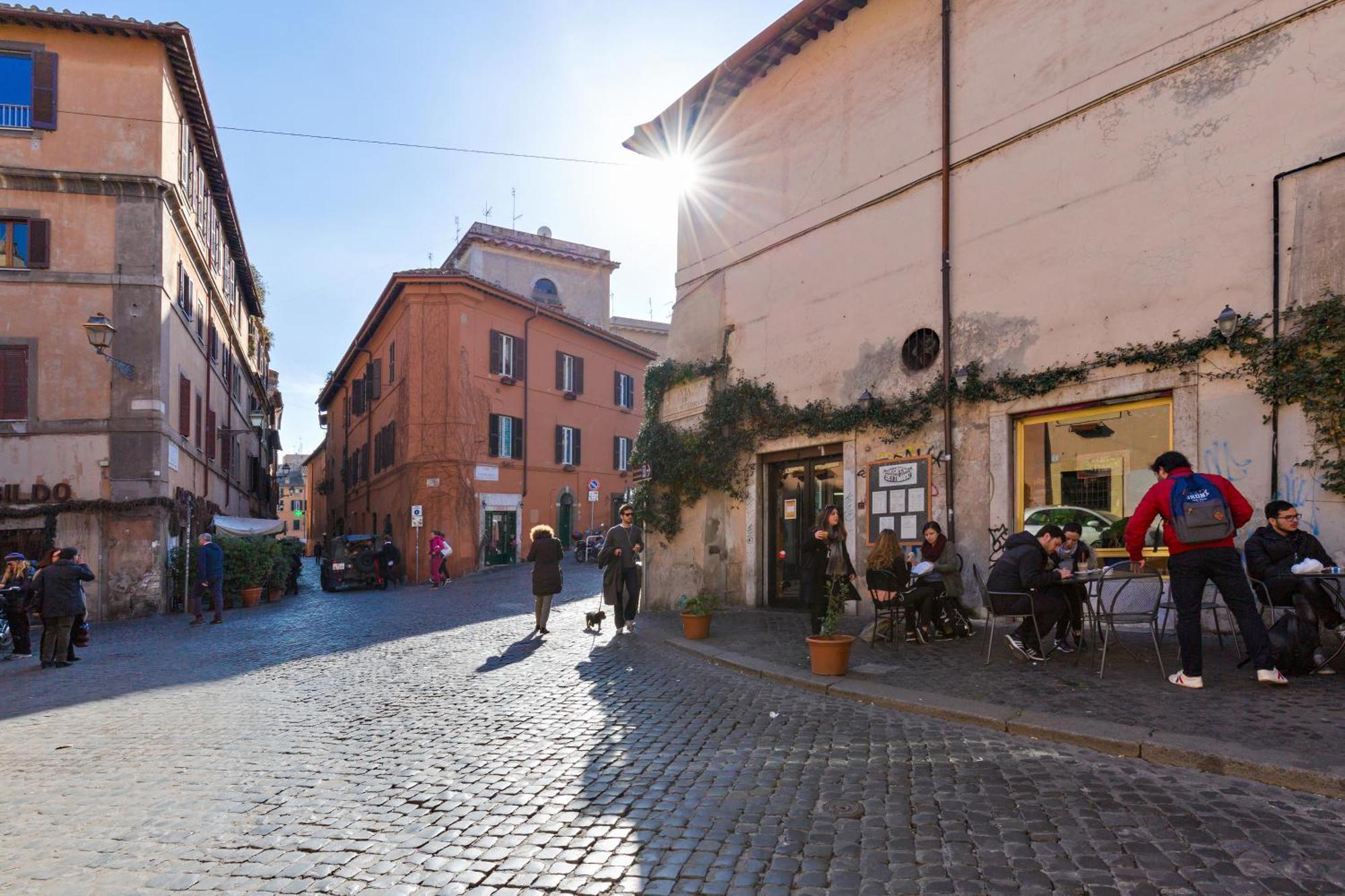 Trastevere House With Balcony,quiet New * Rome