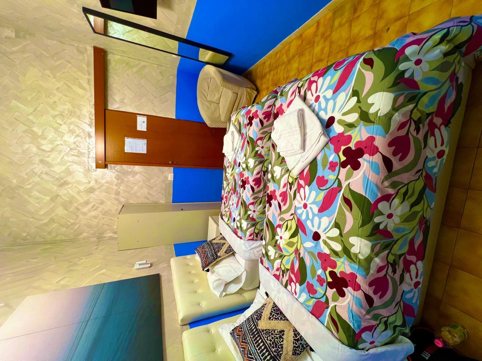 Relaxon Rome