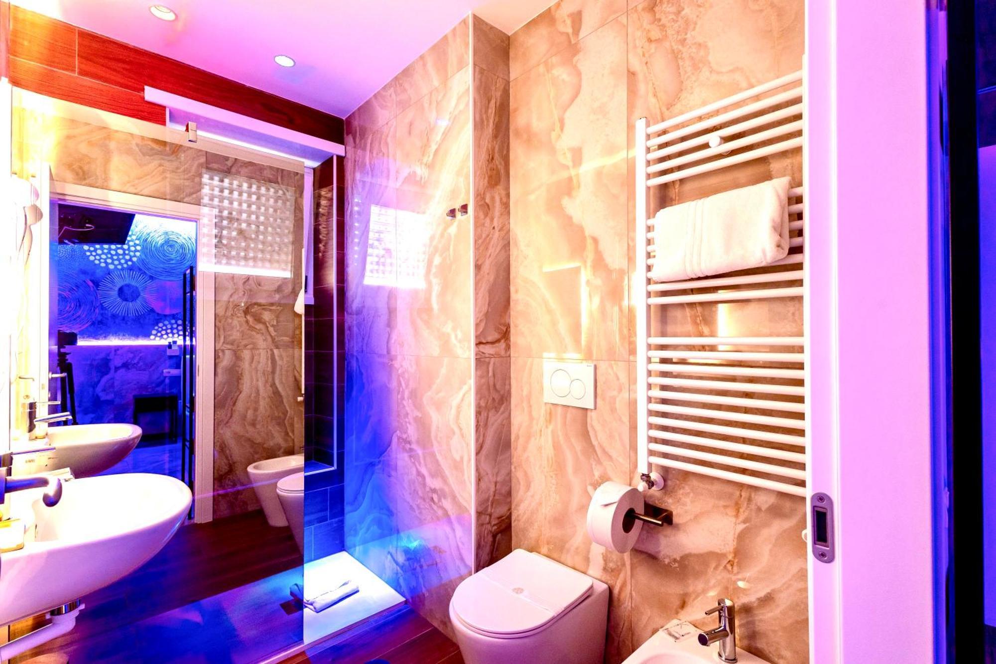 Bed Cinecittadue Bed & Breakfast Roma