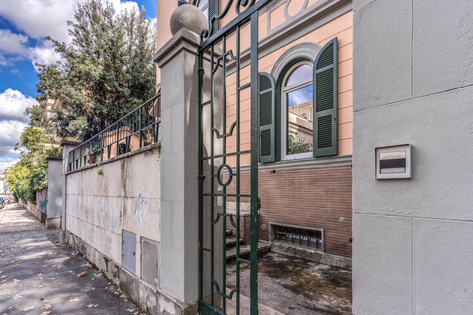 V E N E R E Apartment Rome