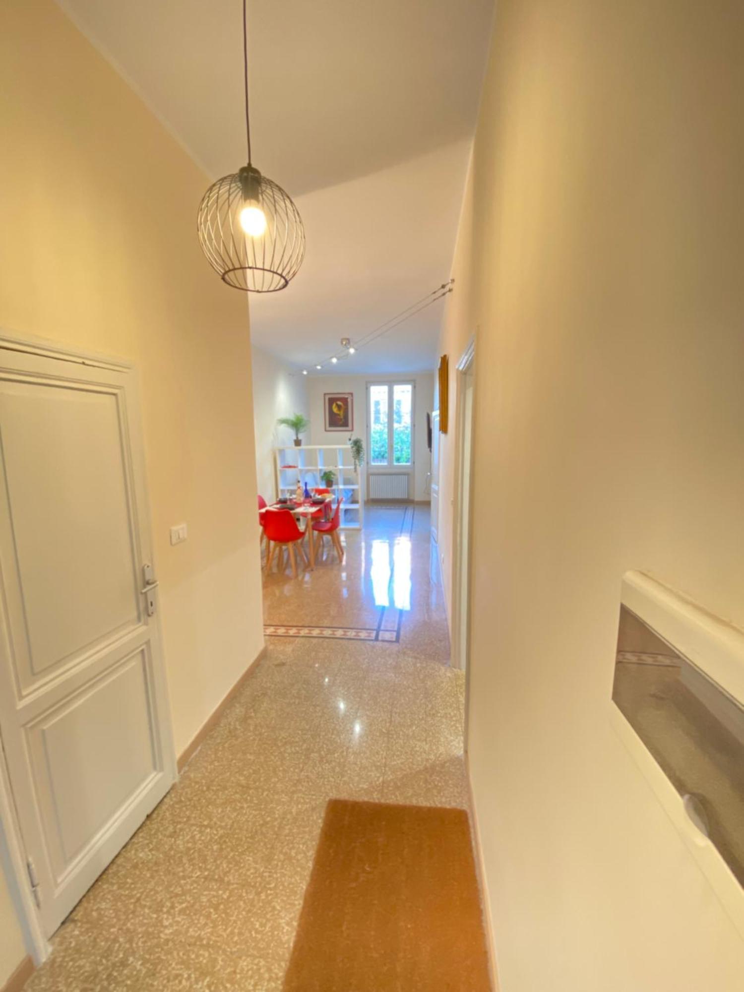 Red House Trastevere San Pietro Bambin Gesu Sant Onofrio Apartment