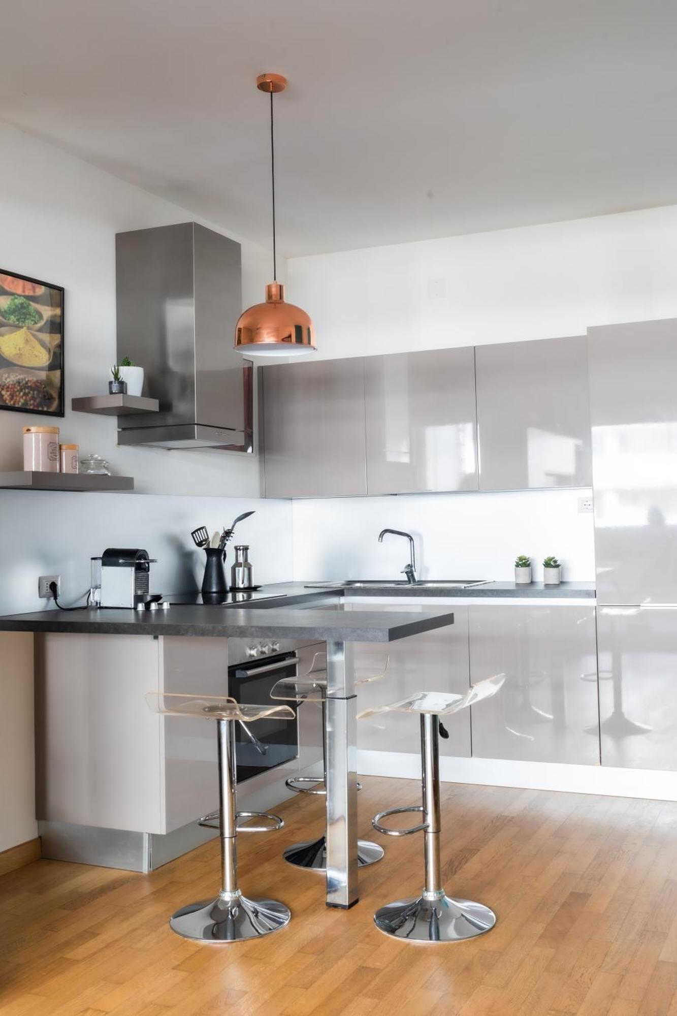 Annas Flat * Roma