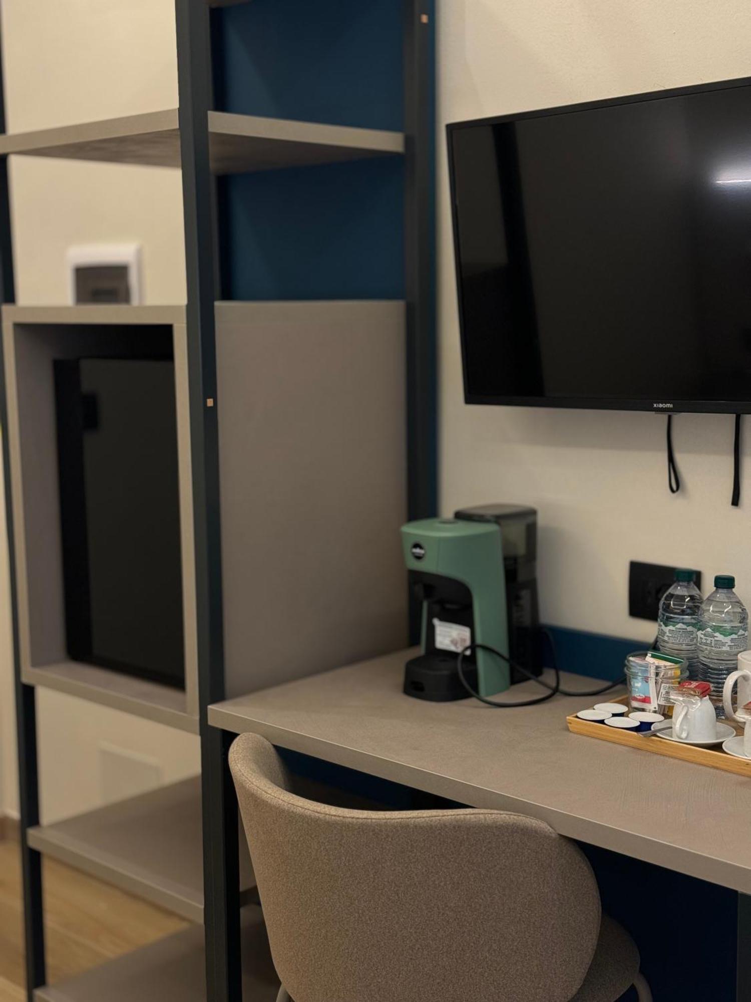 Honeycomb Apartment Rome
