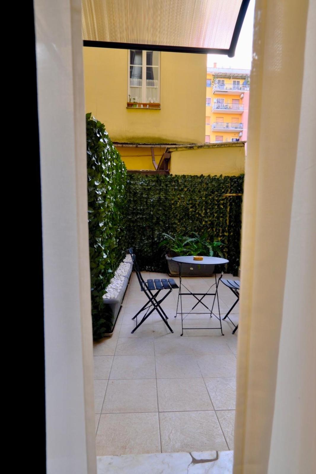 Eterna Guest house *