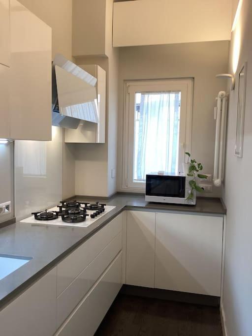 Apartment Elegant Metro A - By Openroma Rome