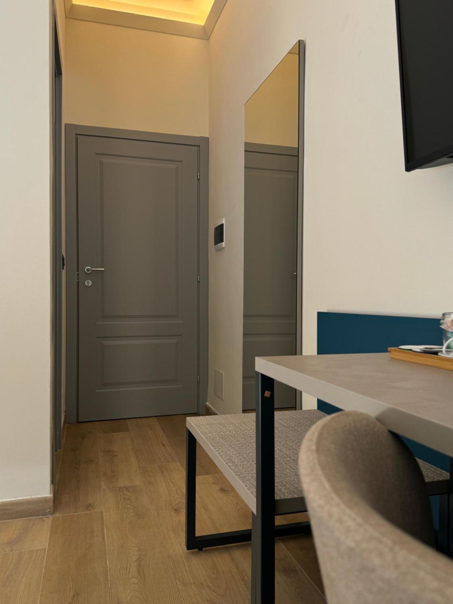 Honeycomb Apartment Rome