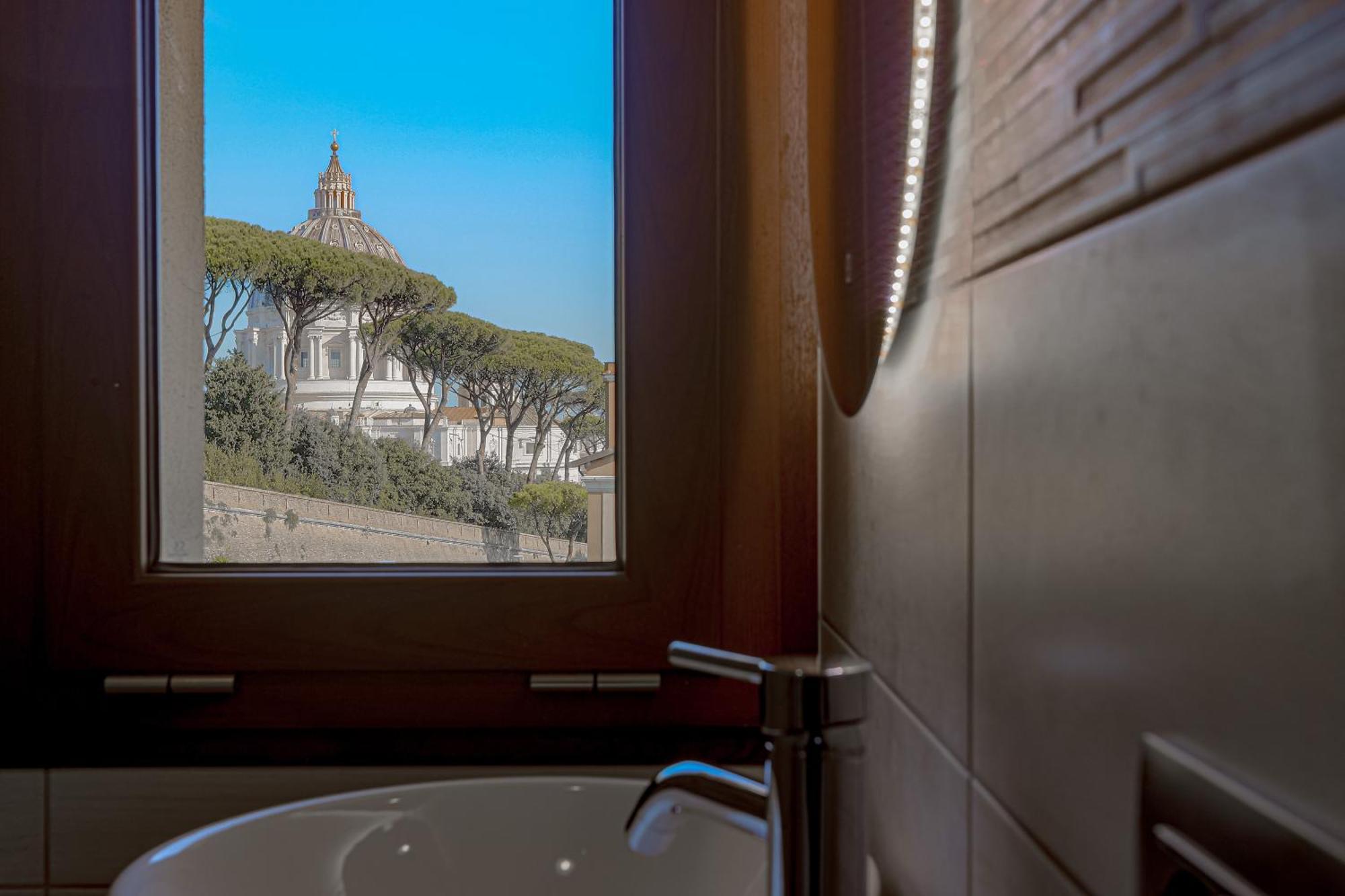 Vatican Vista
