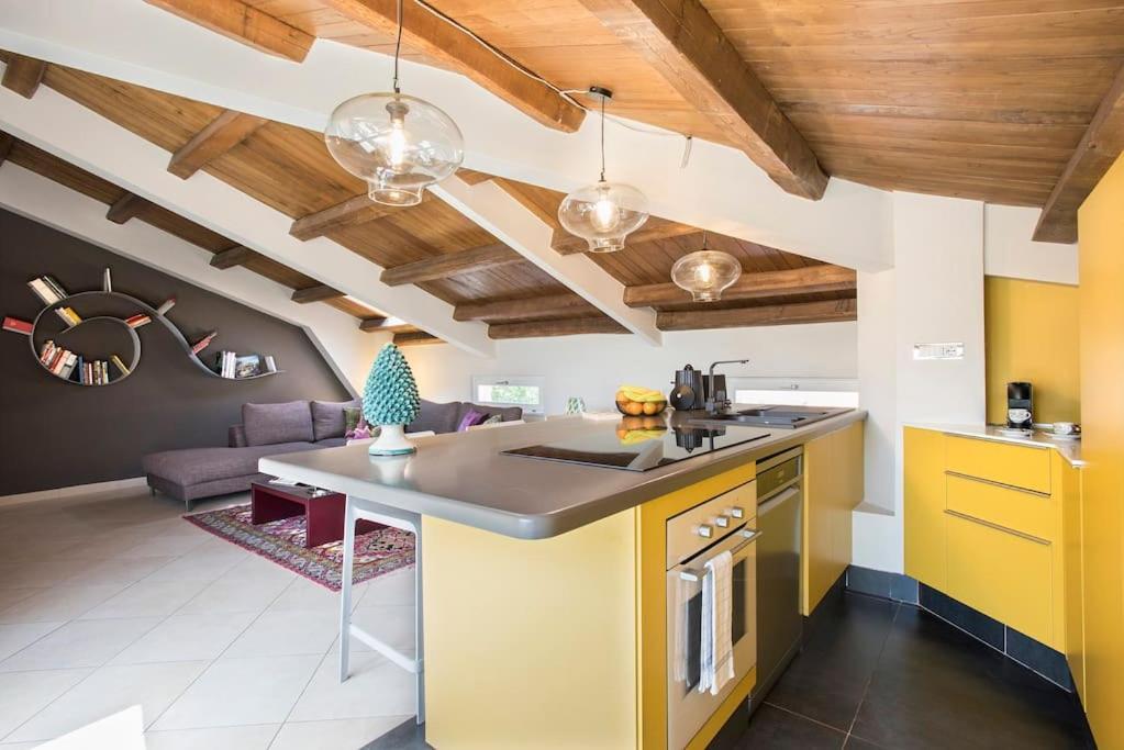 Exclusive Views From A Sunny Attic Apartment! Apartment Rome