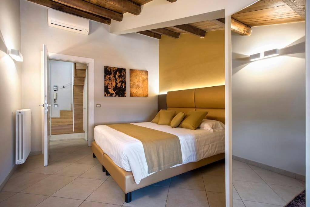 Exclusive Views From A Sunny Attic Apartment! Apartment Rome
