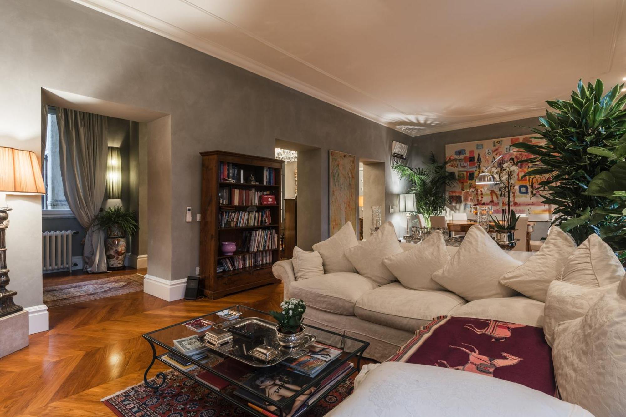 Mega Gold Apartment *