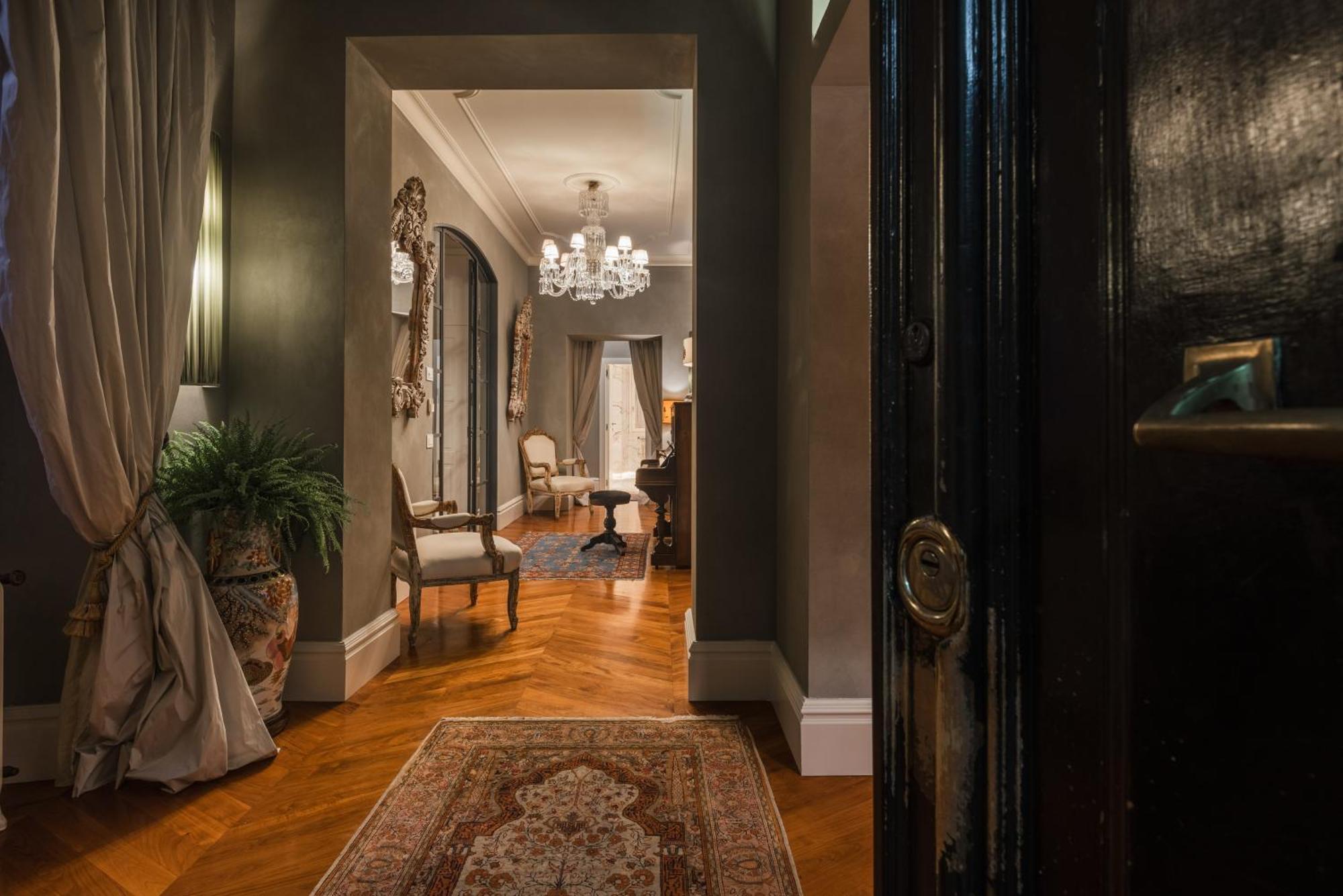 Apartment Mega Gold *