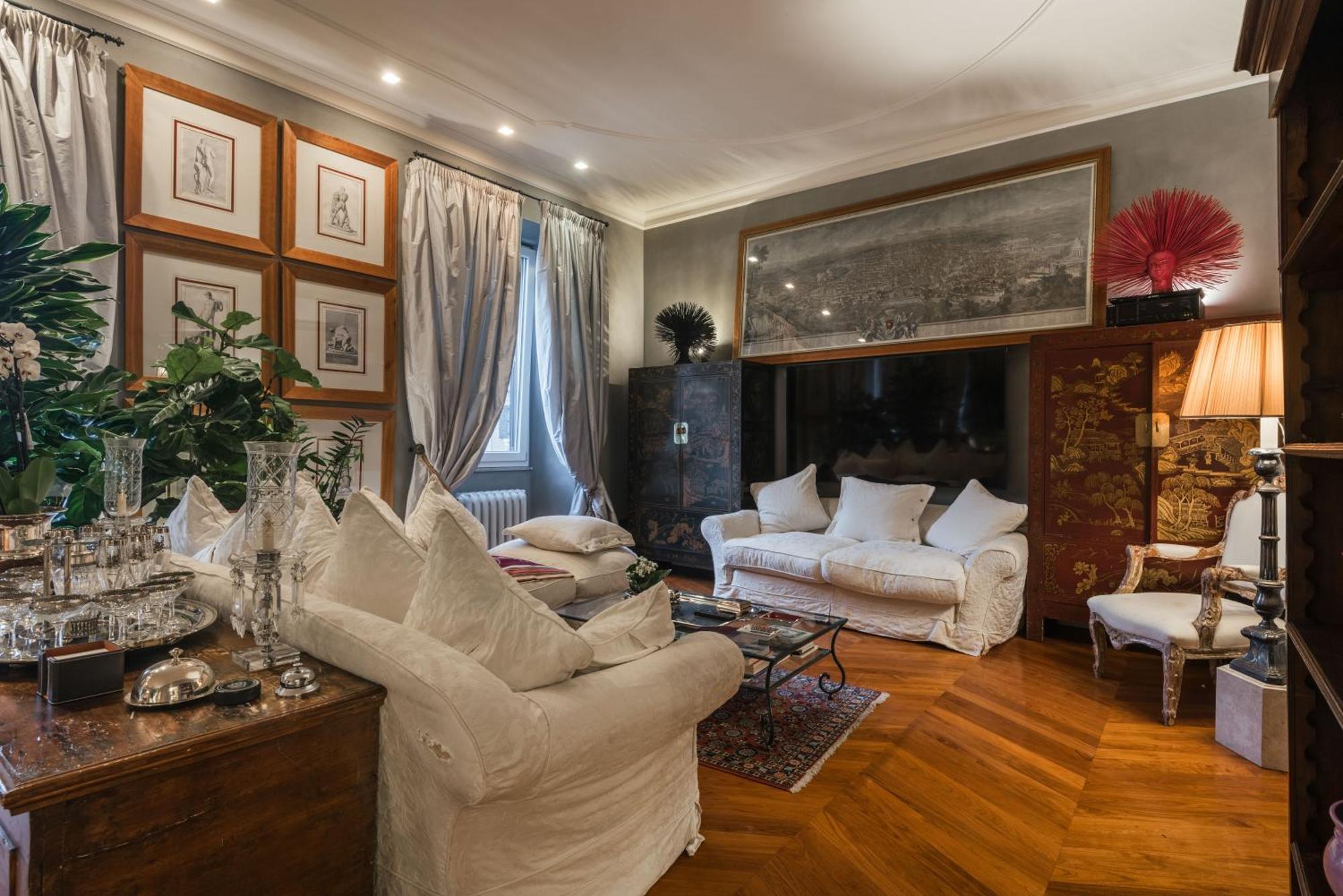 Apartment Mega Gold *