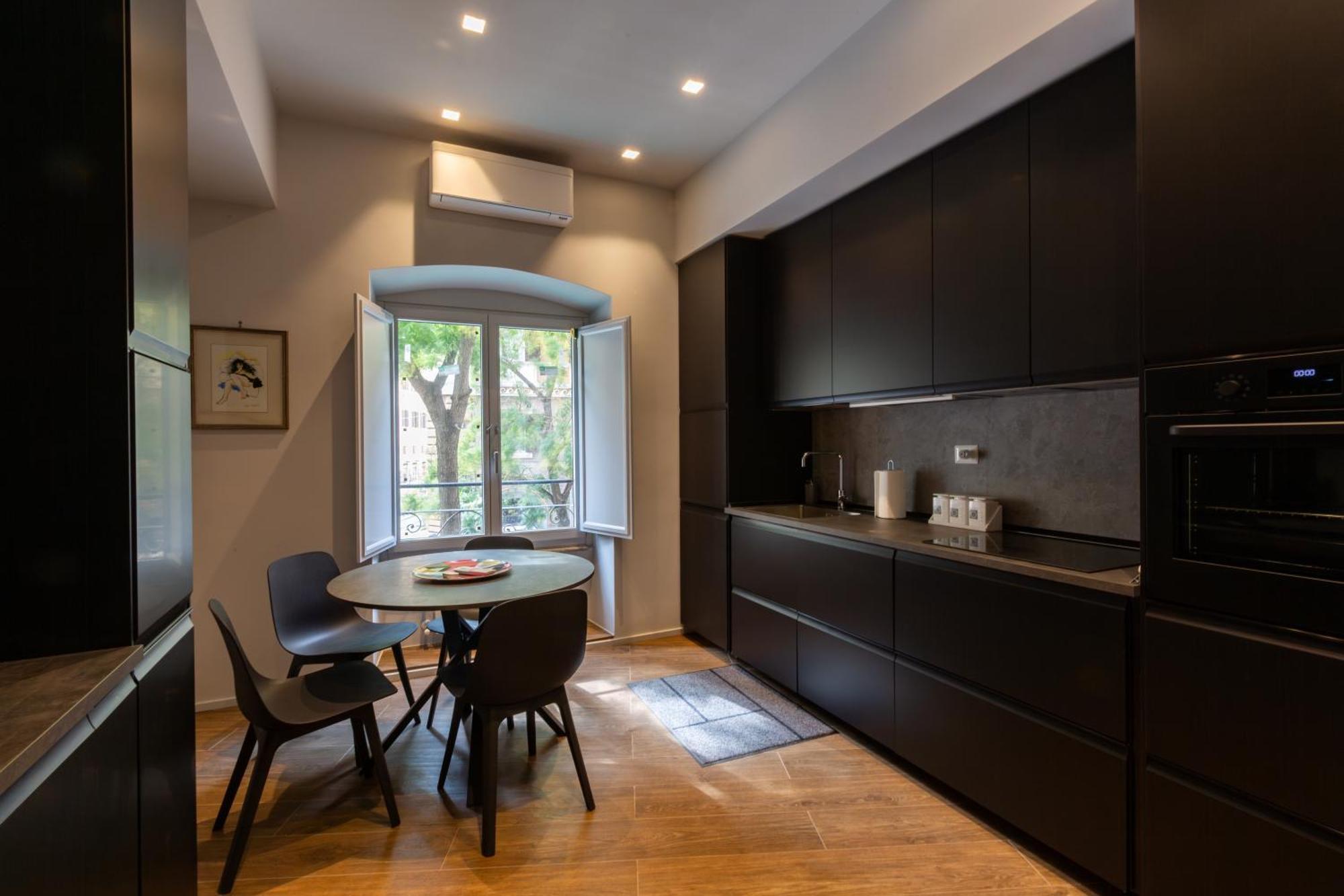 Apartment Castroni Ottaviano Rome