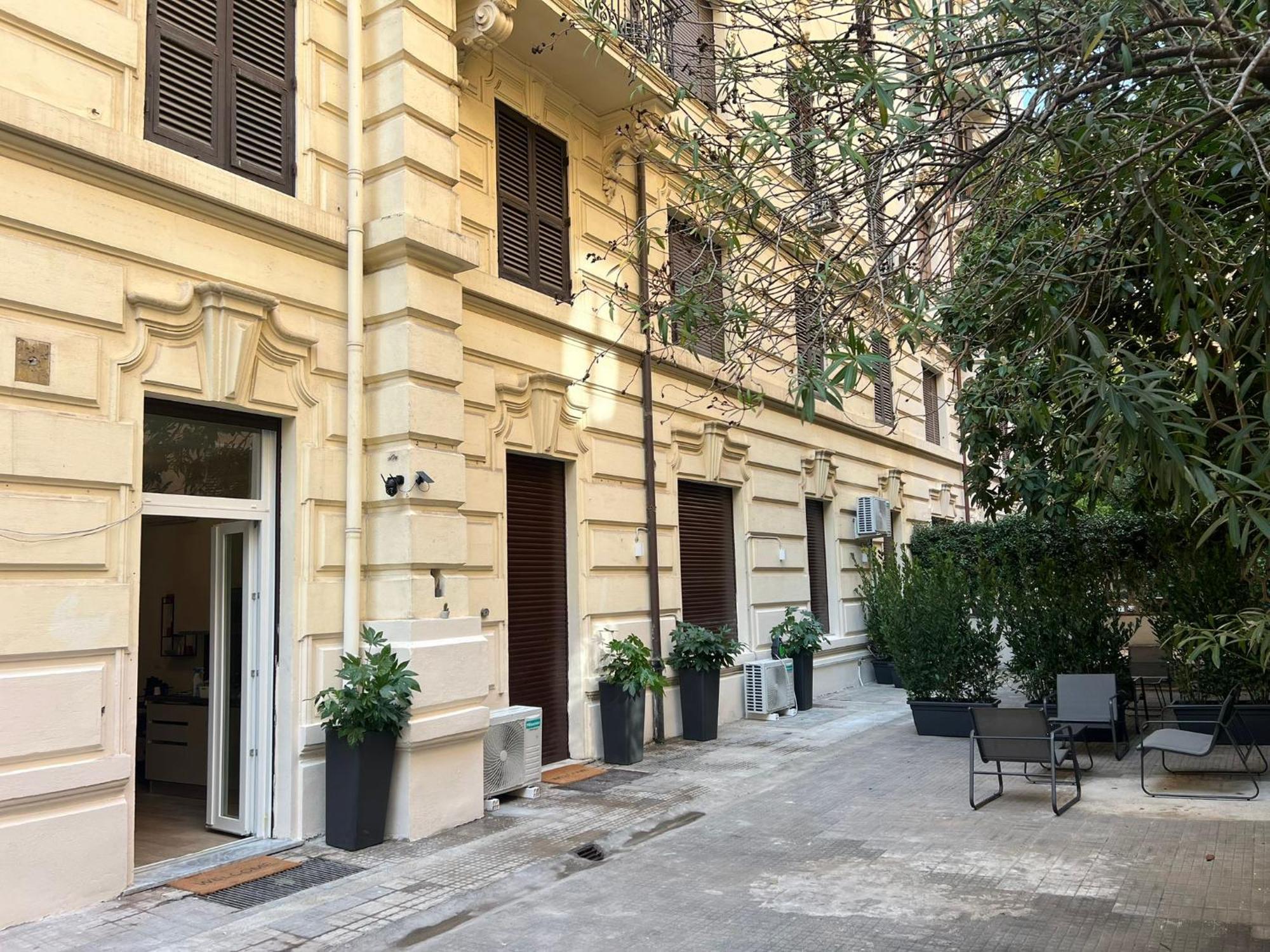 Appartamento C1 Class Apartments, 2 Delux, Max 6 Persone Distante 15 Minuti A Piedi Da Fontana Di Trevi *