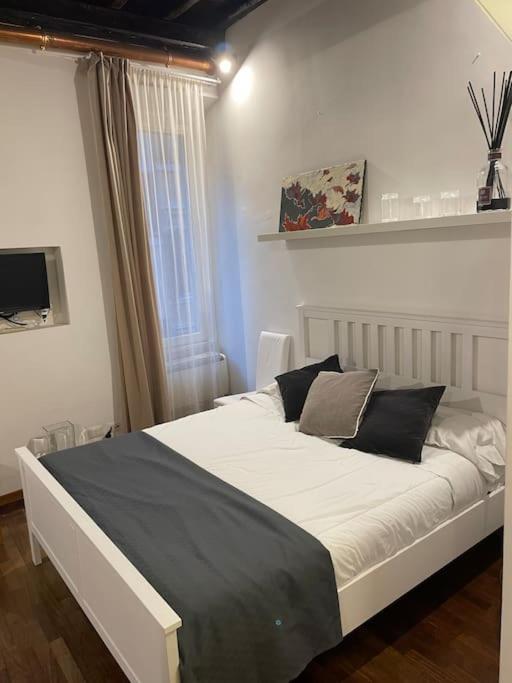Tata Monti Apartment *