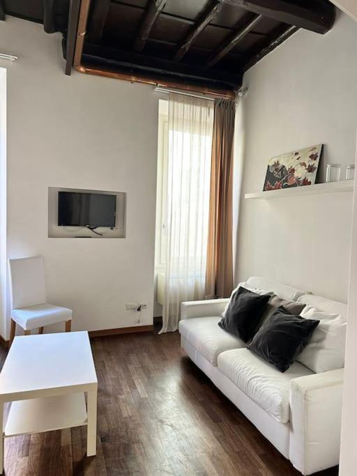 Tata Monti Apartment
