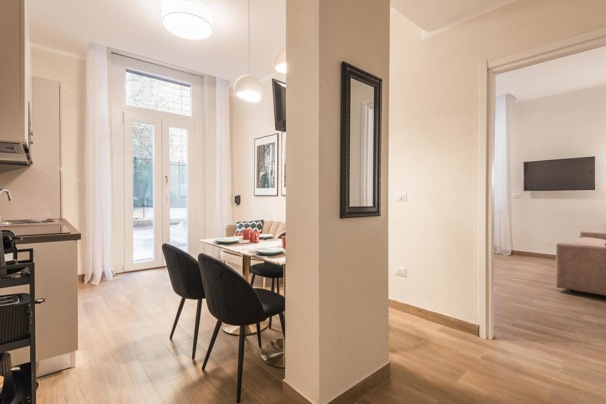 Appartamento C1 Class Apartments, 2 Delux, Max 6 Persone Distante 15 Minuti A Piedi Da Fontana Di Trevi