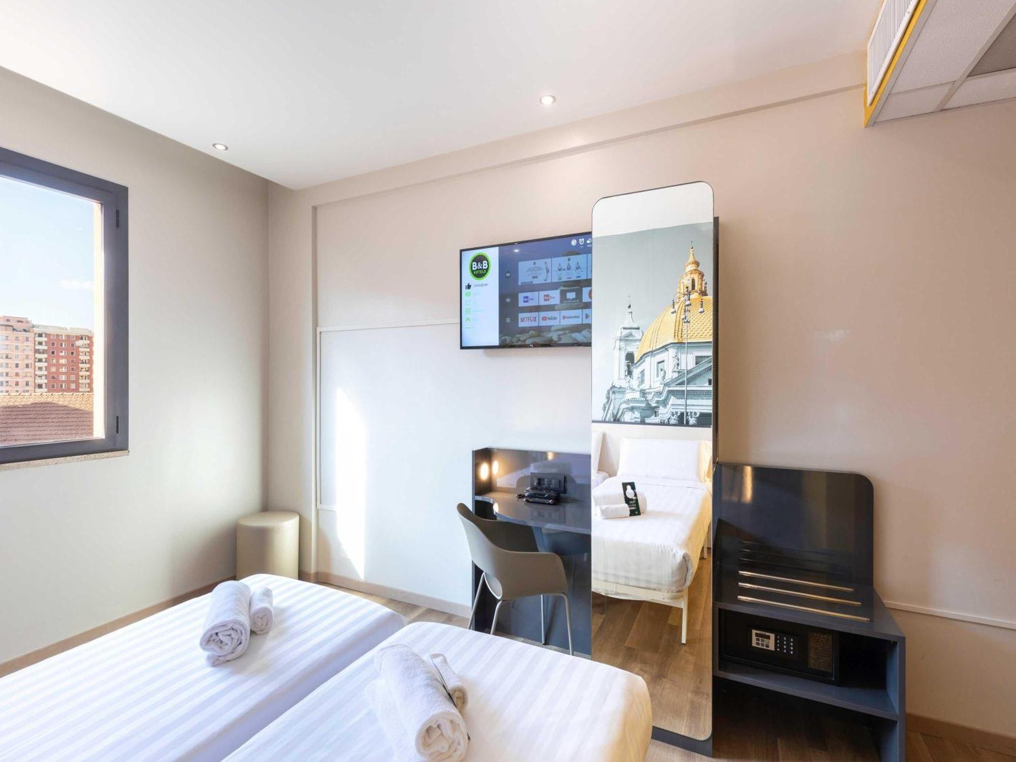 Tuscolana San Giovanni 3*