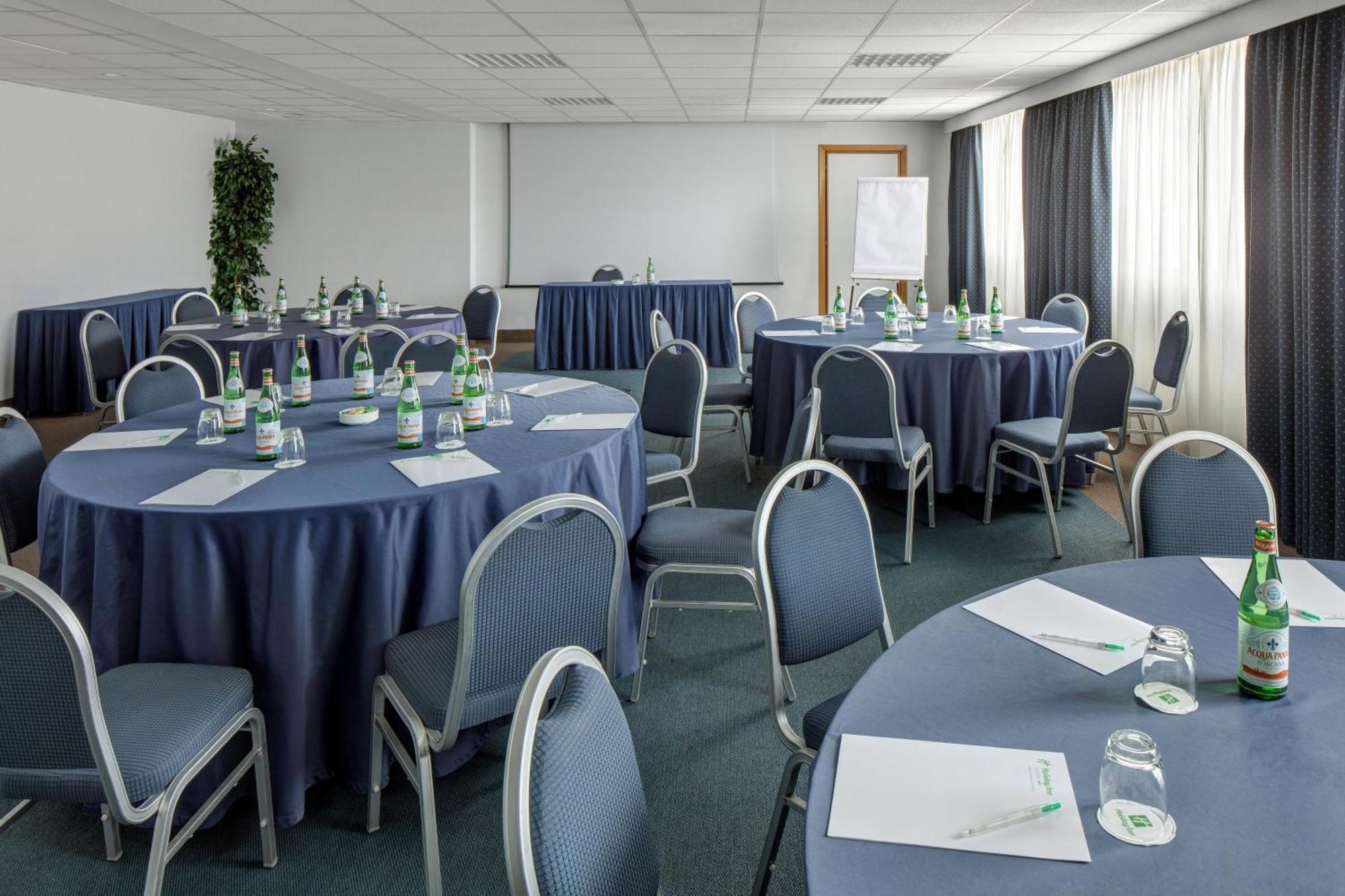 Holiday - Eur Parco Dei Medici By Ihg 4*