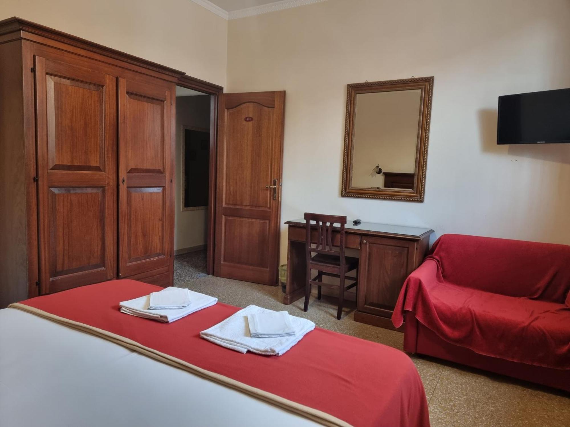 Domi 10 Apartment, Stazione Termini, Via Curtatone 12 * Rome
