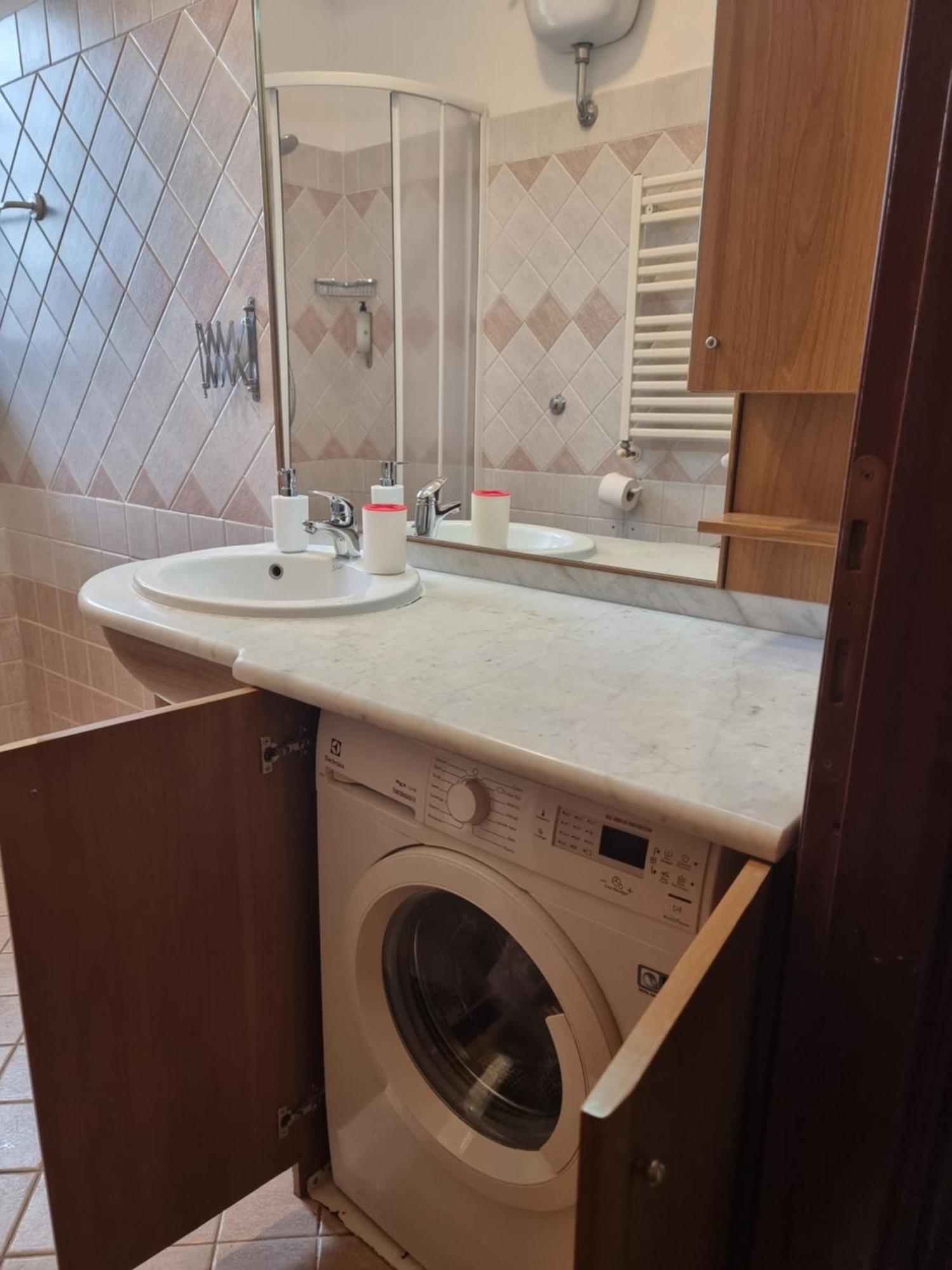 Domi 10 Apartment, Stazione Termini, Via Curtatone 12 Apartment *