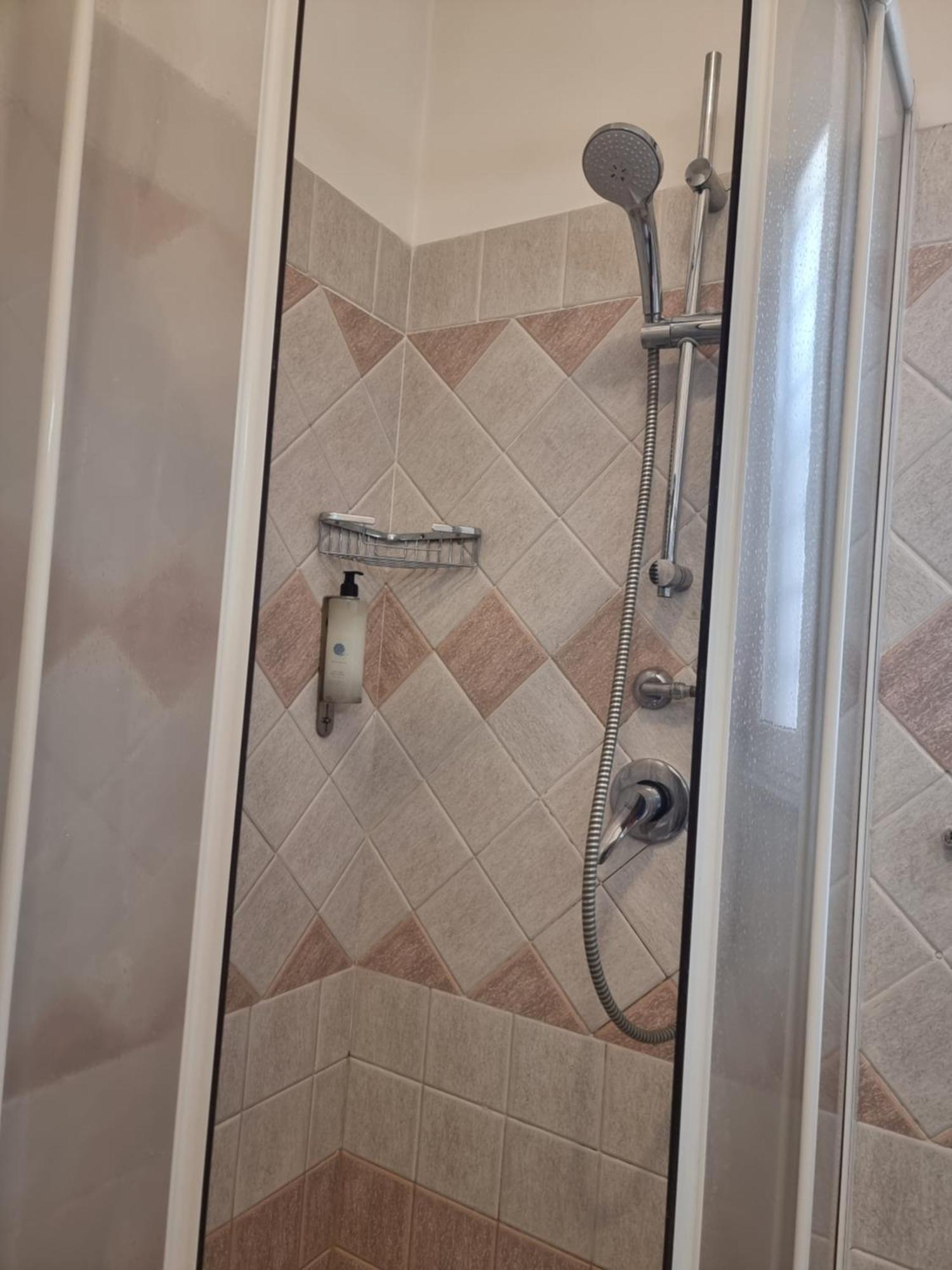 Apartment Domi 10 Apartment, Stazione Termini, Via Curtatone 12 Rome