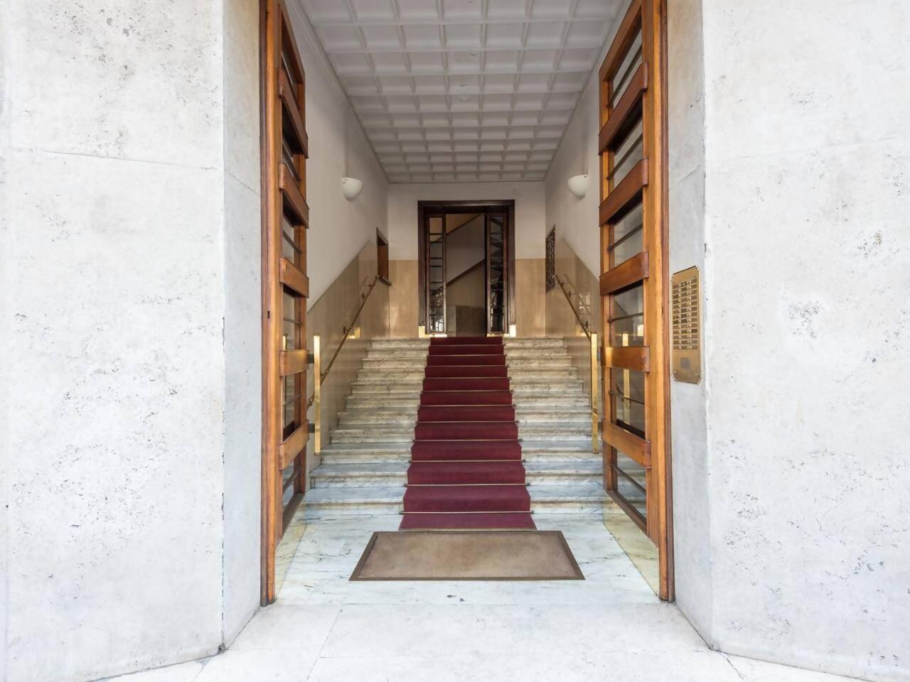 Delightful Penthouse View St Peter Apartment *