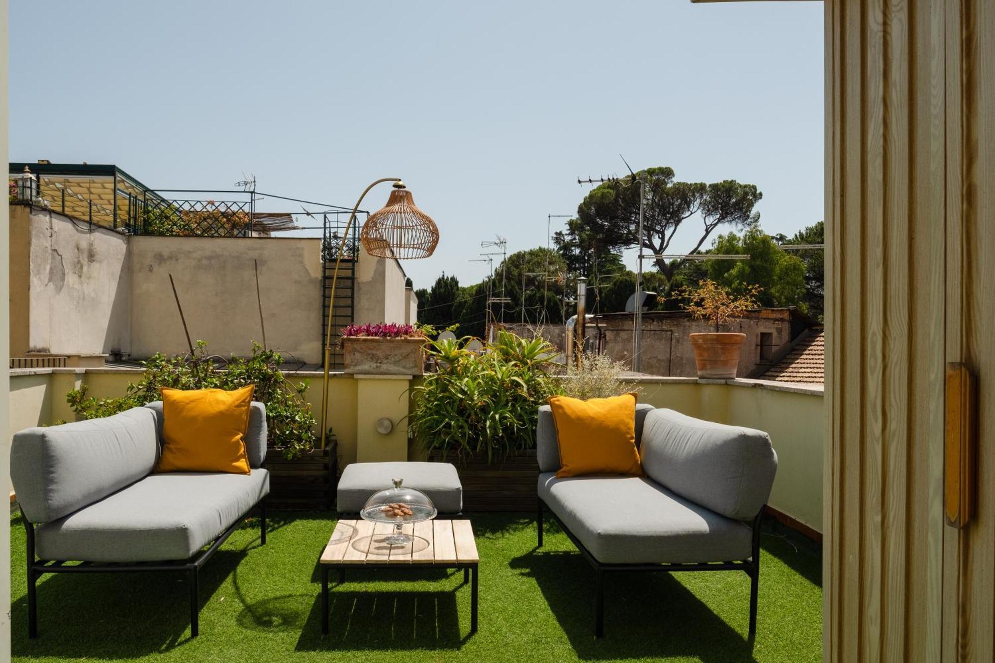 Rooftop Colosseo - D'amore Bed & Breakfast 5*