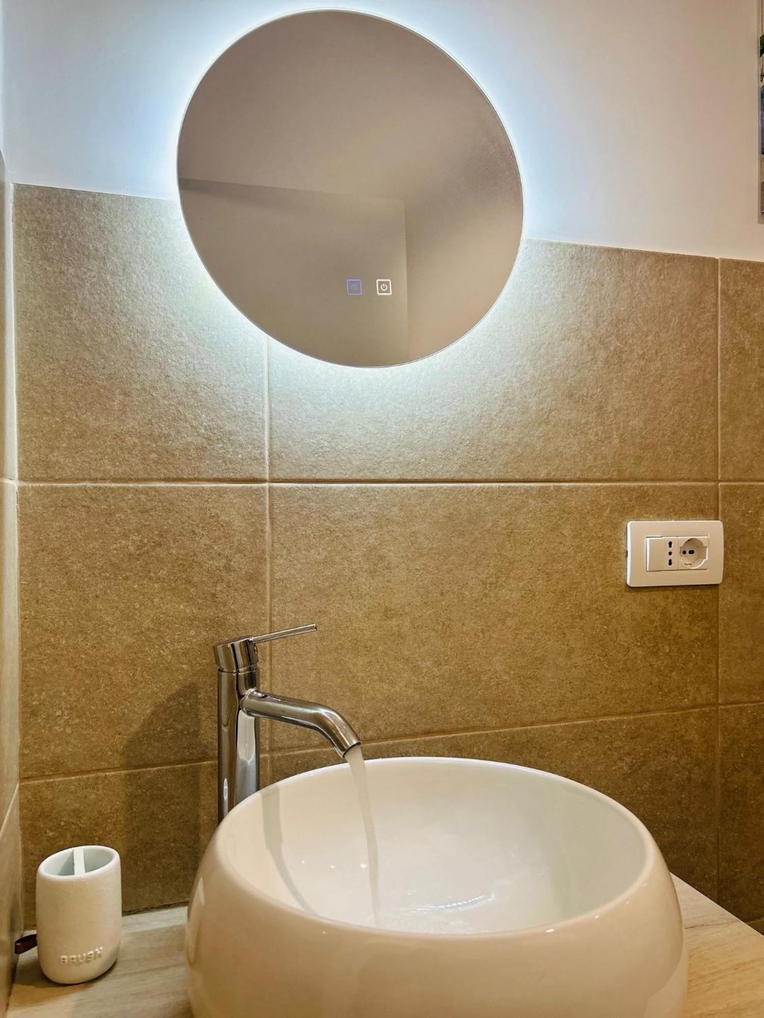 Apartment Da Mauro & Michela 1 - Cozy - 5 Min Metro C Rome
