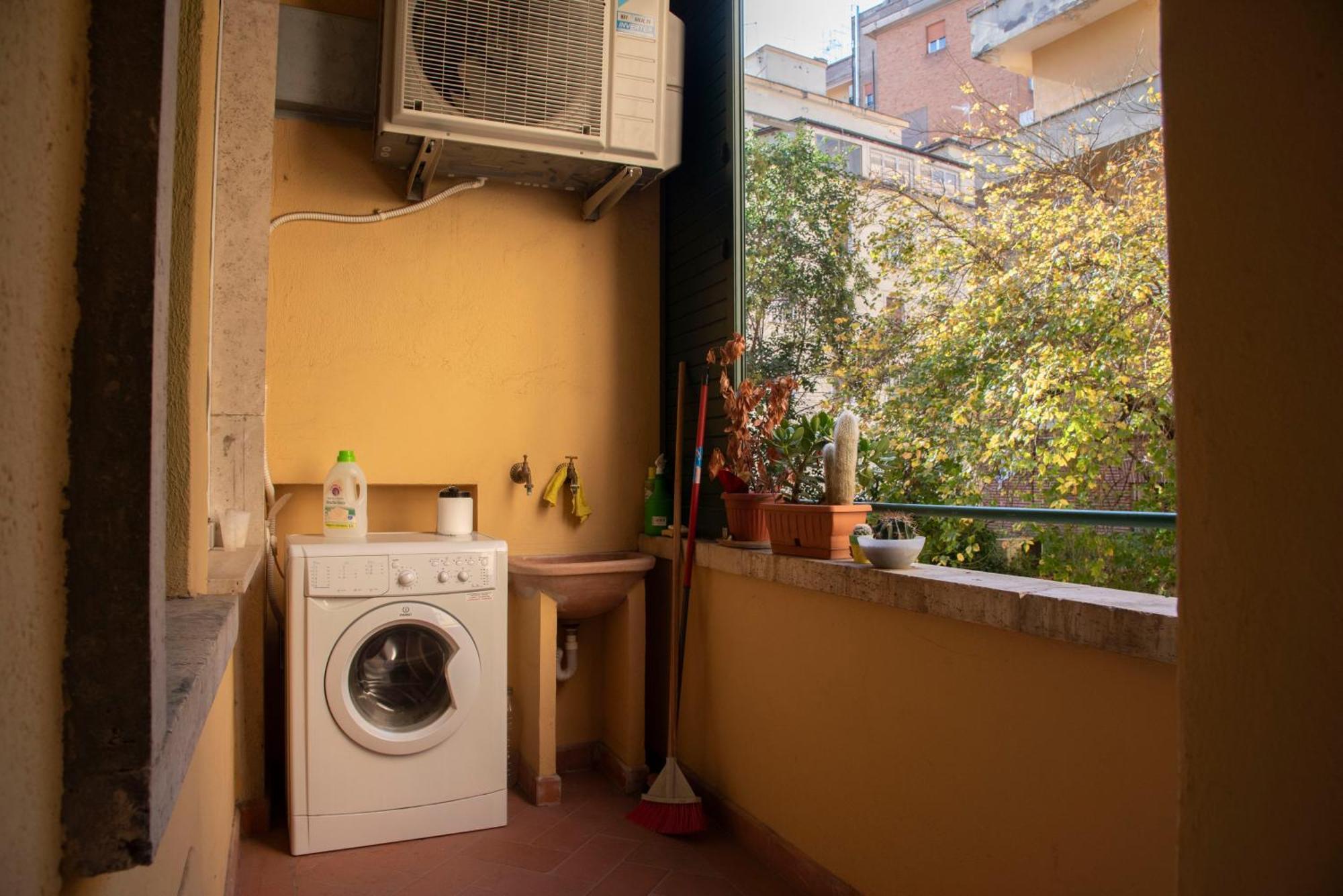Piazzabolognastay Rome