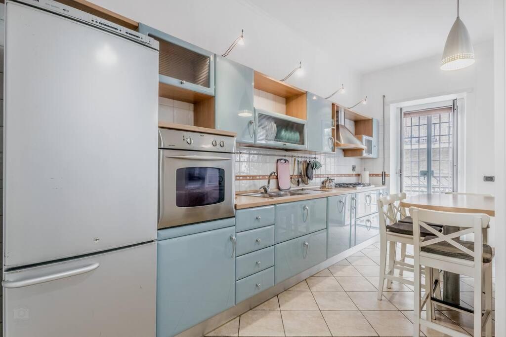 Metro A - Casa Comfort A 20 Minuti Dal Centro Di Apartment
