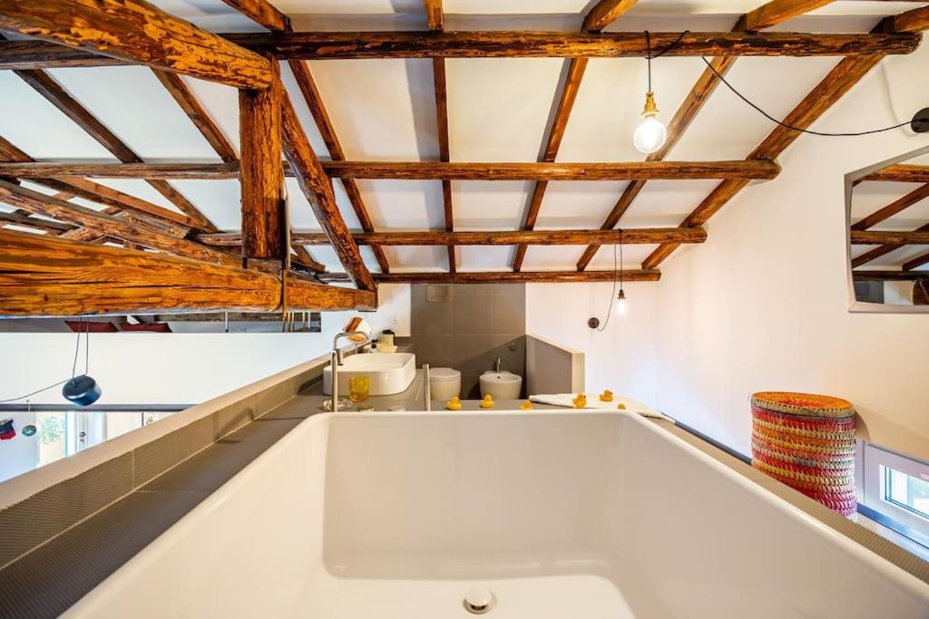 Apartment Loft In Garbatella Rome