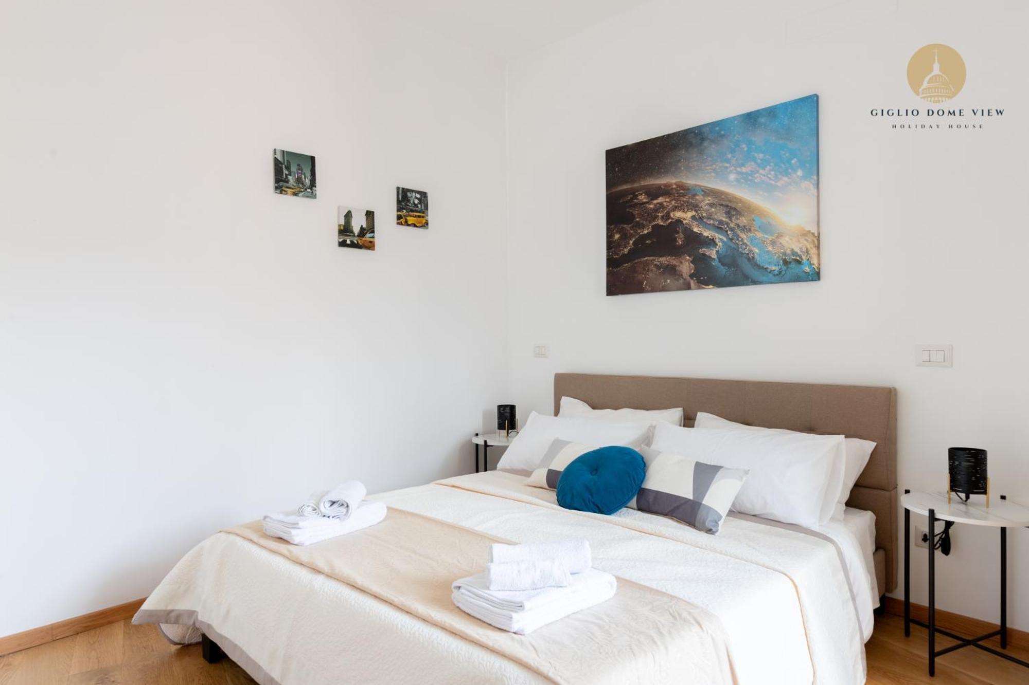 Giglio Dome View - St Peter View, 300mt To Metro A, Vatican City, A-c Apartment Rome