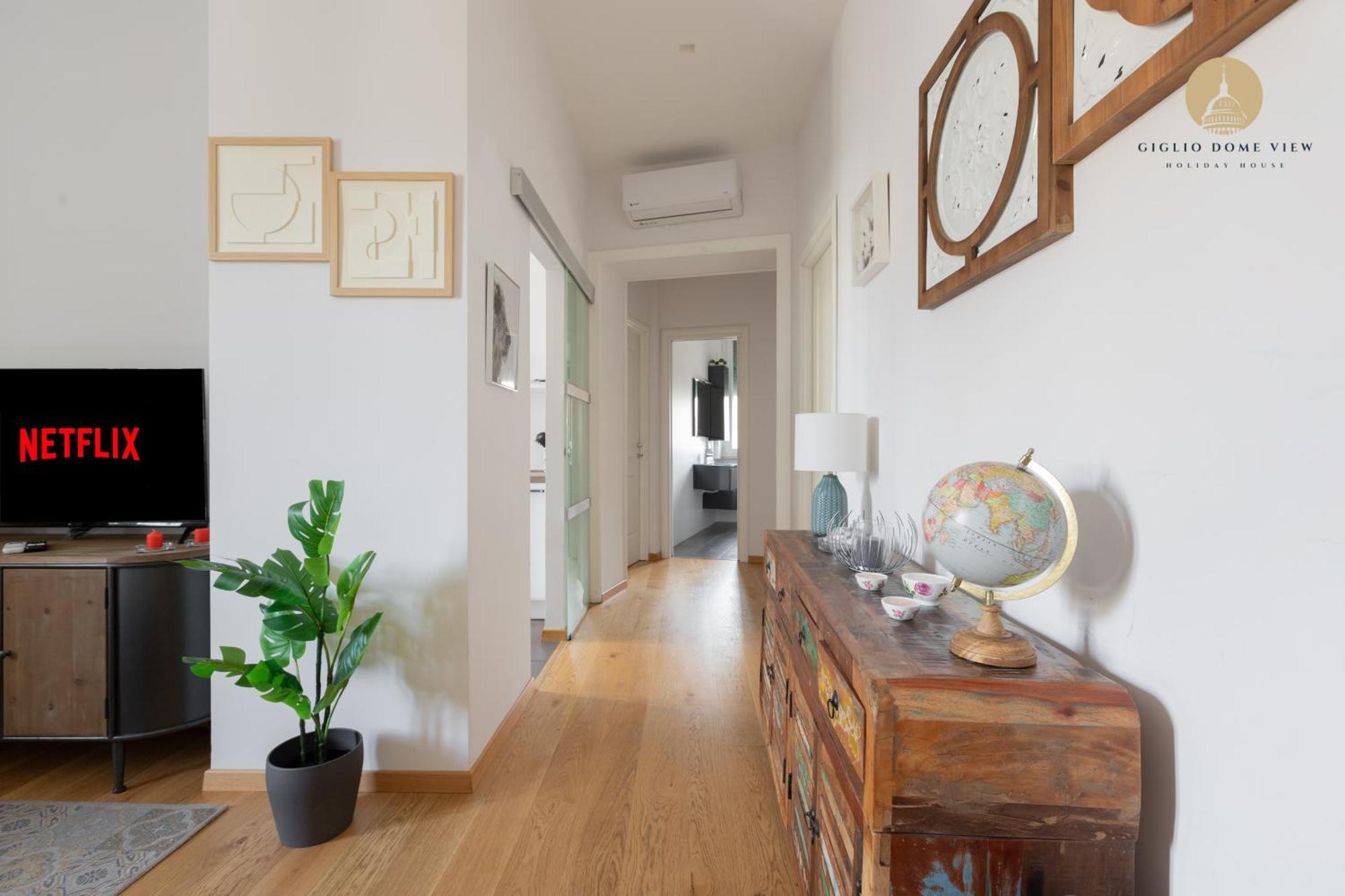 Apartment Giglio Dome View - St Peter View, 300mt To Metro A, Vatican City, A-c Rome