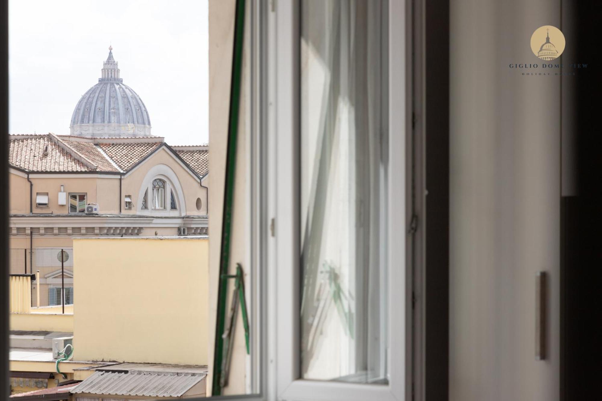 Giglio Dome View - St Peter View, 300mt To Metro A, Vatican City, A-c Apartment
