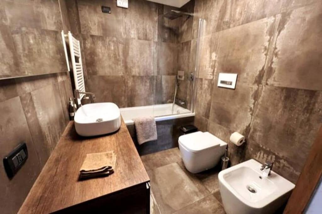 Skyline Penthouse With Jacuzzi Apartment Rome