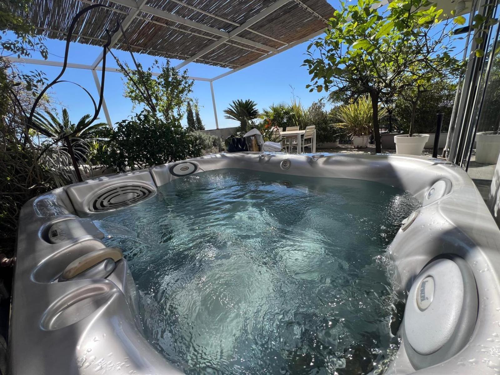 Apartment Skyline Penthouse With Jacuzzi Rome