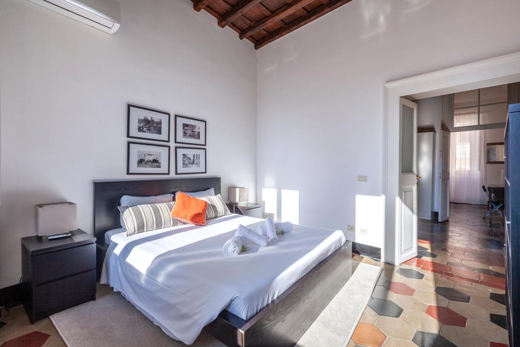 Spanish Steps Charming Apartment, New Opening Apartment *