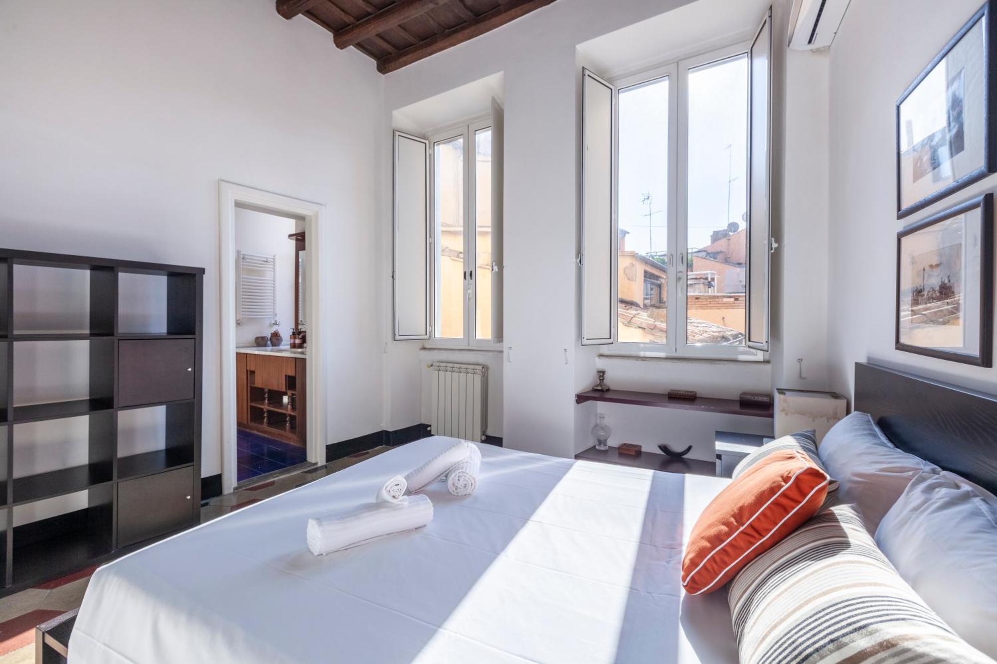 Spanish Steps Charming Apartment, New Opening Rome