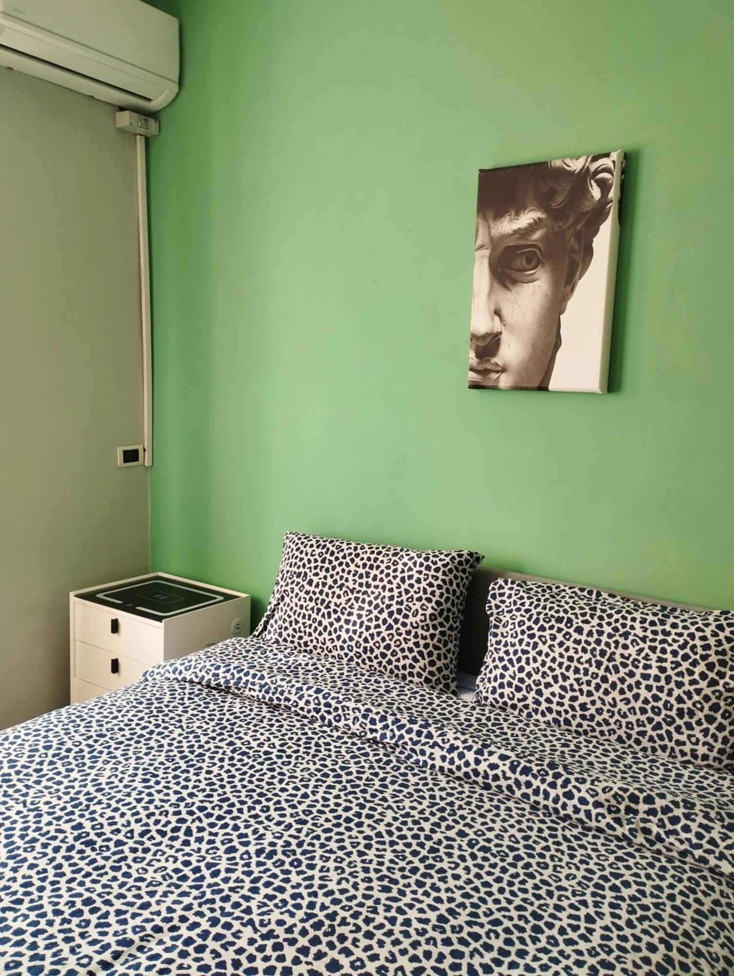 Dentro Apartment